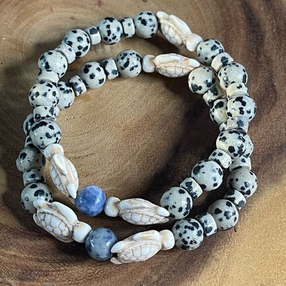 Sea turtle blue dot stone Dalmatian jasper stretch bracelet crystal beaded - Picture 1 of 6